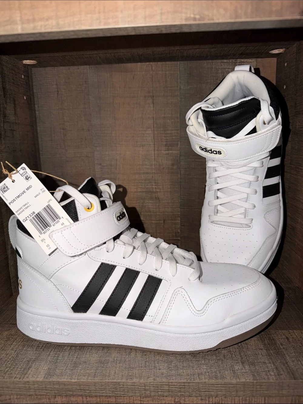 ADIDAS Men’s White and Black High-Top Athletic Sneakers-size 10